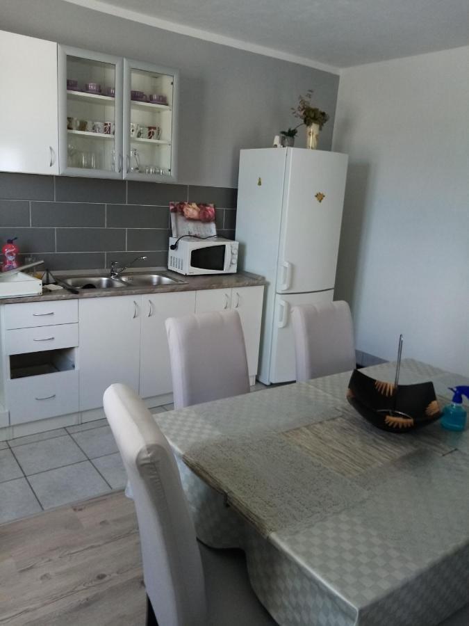 Apartment Darinka Sibenik Bagian luar foto