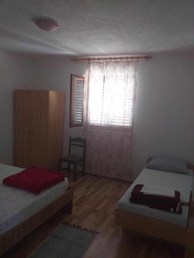 Apartment Darinka Sibenik Bagian luar foto