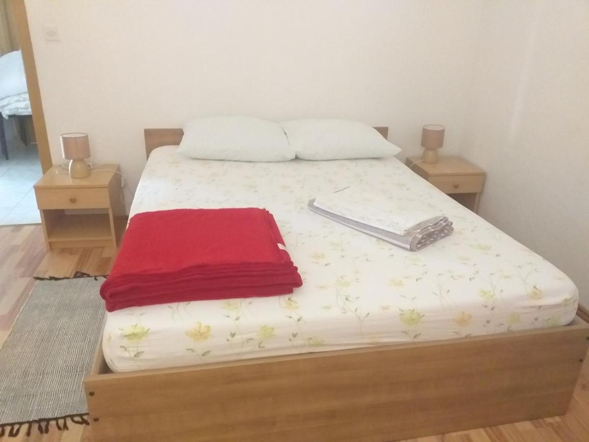 Apartment Darinka Sibenik Bagian luar foto