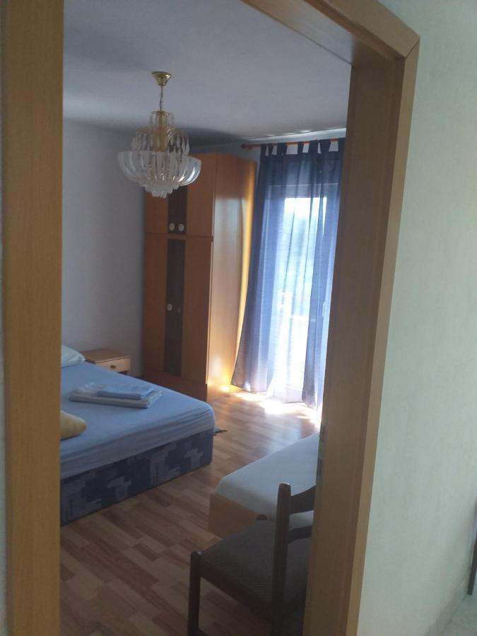 Apartment Darinka Sibenik Bagian luar foto